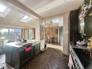 Kitchen- click for photo gallery